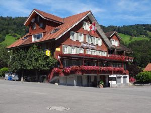 Stellenangebote Landgasthof Grossteil, Giswil