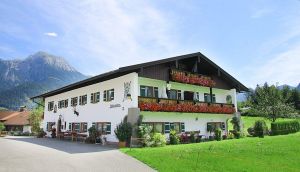 Stellenangebote Gasthof Bodner, Schönau a.K. Stellenangebote Gasthof Bodner, Schönau a.K.