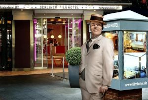 Stellenangebote Hollywood Media Hotel GmbH, Berlin Stellenangebote Hollywood Media Hotel GmbH, Berlin