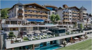 Stellenangebote Hugo Westreicher Ges.m.b.H. - Wellnesshotel Cervosa, Serfaus Stellenangebote Hugo Westreicher Ges.m.b.H. - Wellnesshotel Cervosa, Serfaus